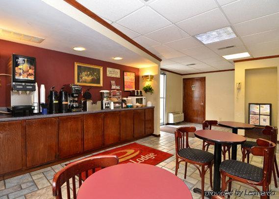Econo Motel 2*